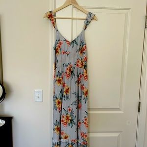 Roxy maxi dress. Brand new never worn with tags.